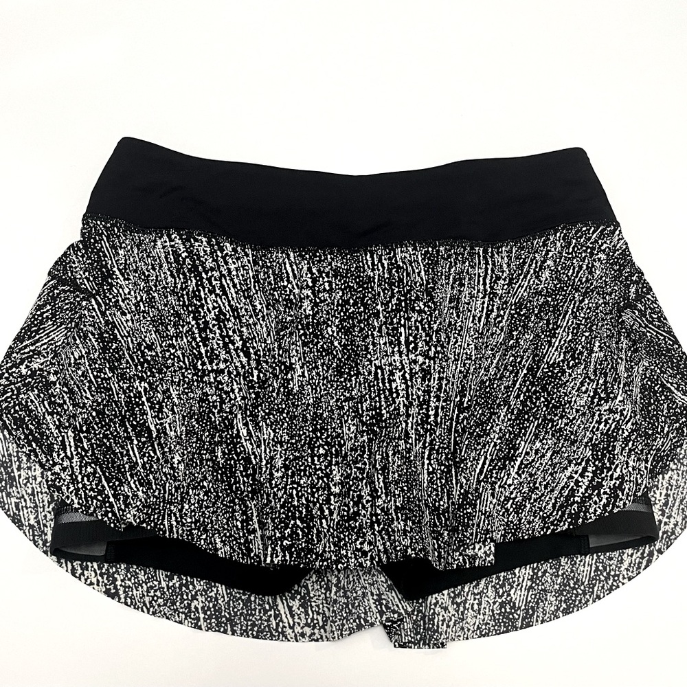 Lululemon skirt inner bike short size 4